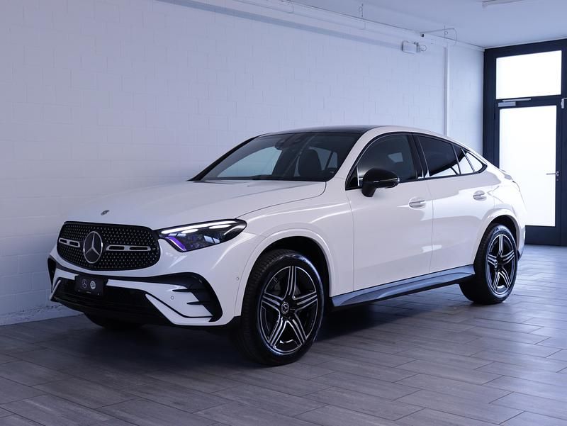 Weiss Neu 2025 Mercedes GLC220 AMG line Coupé | CHF 87’900 - Bild 1/4