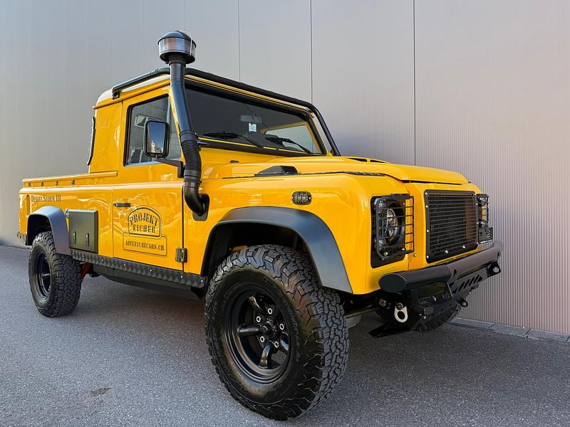 Gebraucht Land Rover Defender 200 PS (147 kW) 2011 SUV