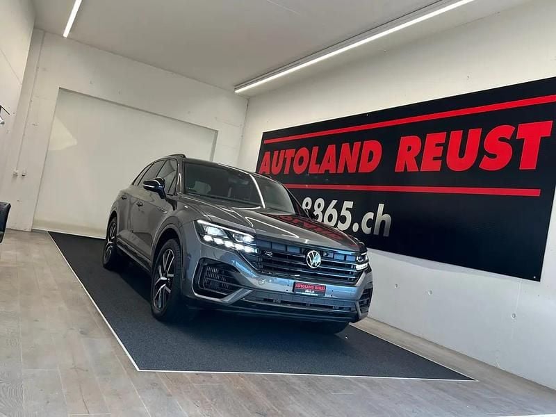 Gray Gebraucht 2025 VW Touareg R-line SUV | CHF 57’940 - Bild 1/4