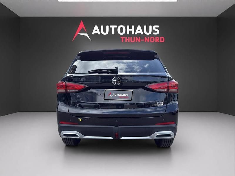 Neu MG ZS Luxury 196 PS (144 kW) 2025 Schwarz SUV