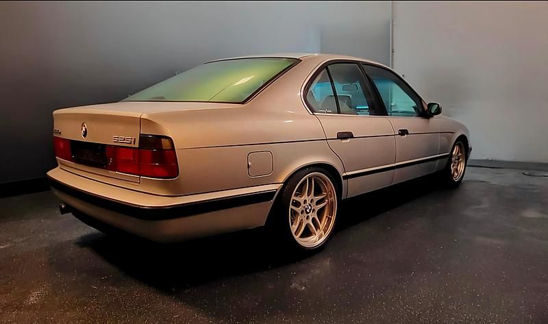 Gebraucht BMW 525 M Sport 192 PS (141 kW) 1993
