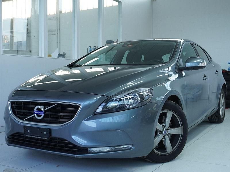 Gebraucht Volvo V40 Kinetic 115 PS (84 kW) 2014