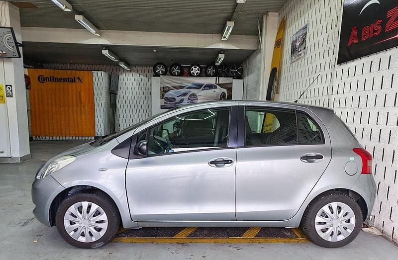 Gebraucht Toyota Yaris Luna 69 PS (50 kW) 2008 Kleinwagen