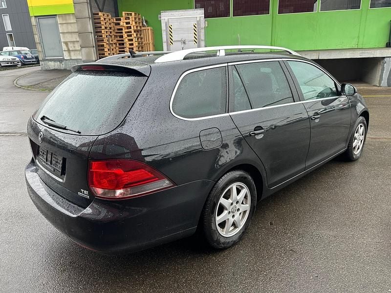 Gebraucht VW Golf VII Comfortline 105 PS (77 kW) 2012 Kombi