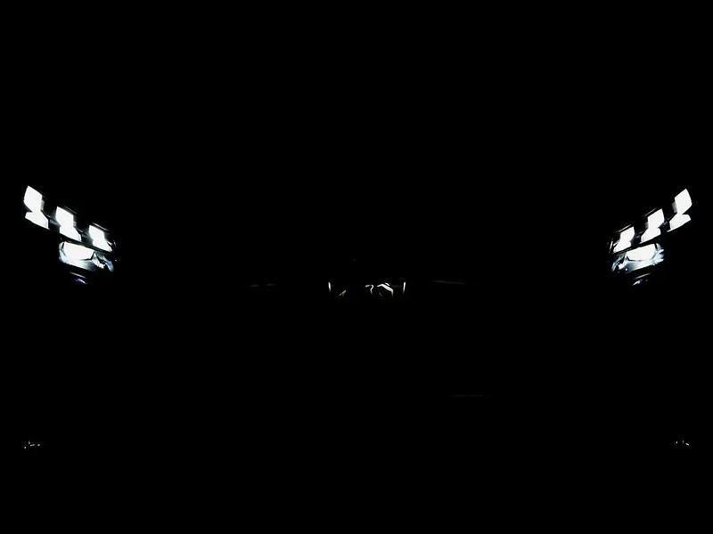 Neu Peugeot Traveller Business-Line 180 PS (132 kW) 2026 Gray Van / Kleinbus