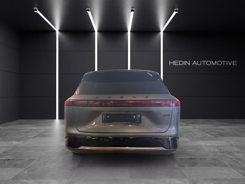 Neu XPENG G9 404 kW (550 PS) 2025 Grau SUV