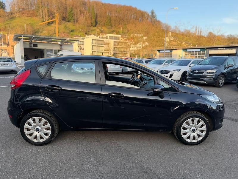 Gebraucht Ford Fiesta Titanium 82 PS (60 kW) 2009 Kleinwagen
