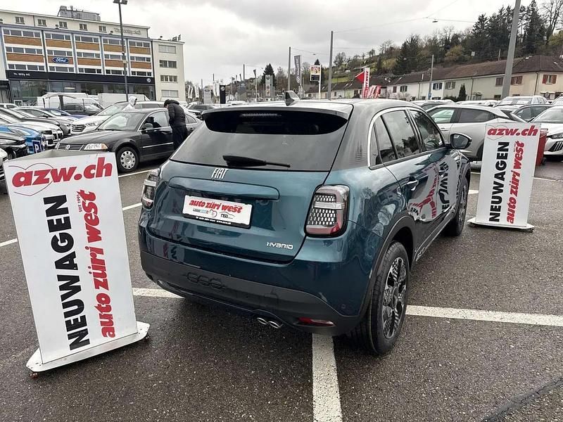 Neu Fiat 600 La Prima 145 PS (106 kW) 2026 Grün SUV