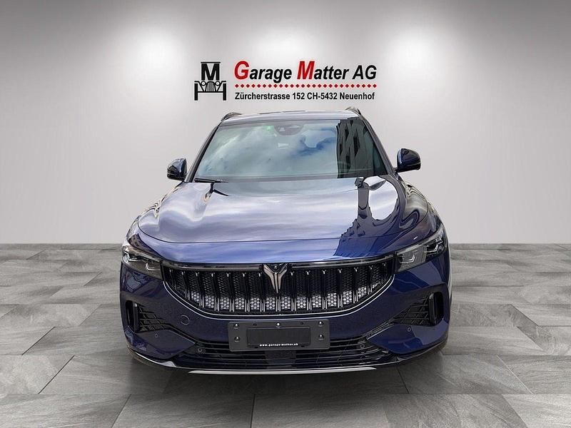 Neu Voyah Free 359 kW (489 PS) 2025 SUV