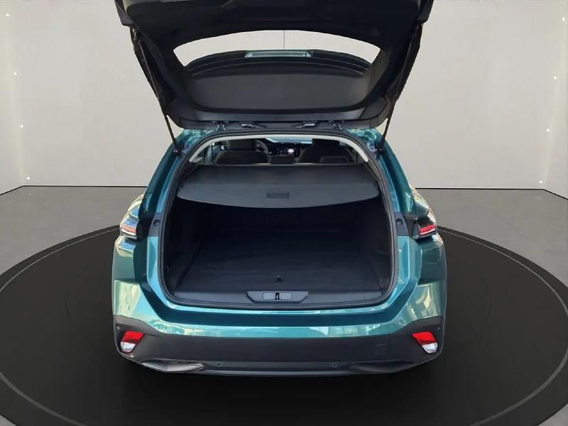 Neu Peugeot 308 SW Style 136 PS (100 kW) 2025 Blau Kombi