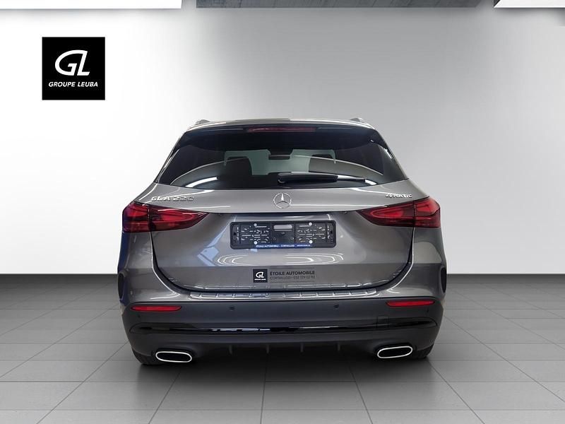 Neu Mercedes GLA220 190 PS (139 kW) 2026 Grau SUV