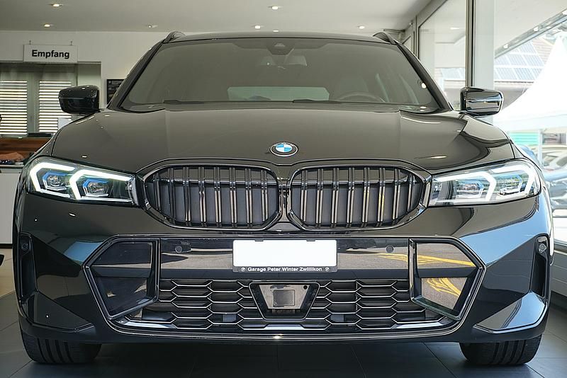 Gebraucht BMW 320e M Sport 190 PS (139 kW) 2022 Schwarz Kombi