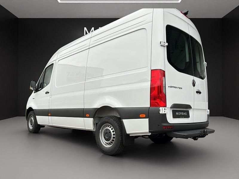 Neu Mercedes E-Sprinter 150 kW (204 PS) 2025 Van
