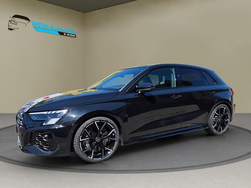 Schwarz Gebraucht 2023 Audi RS3 Ambiente Limousine | CHF 54’895 (Superpreis) - Bild 1/4