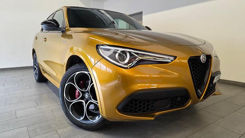 Gold Gebraucht 2022 Alfa Romeo Stelvio Premium SUV | CHF 44’900 - Bild 1/4