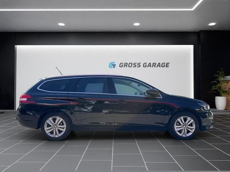 Gebraucht Peugeot 308 SW 130 PS (95 kW) 2021 Kombi