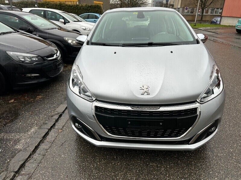 Gebraucht 2017 Peugeot 208 Active Kleinwagen | CHF 3’950 - Bild 1/4