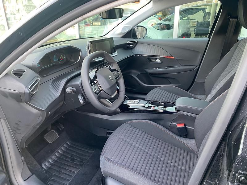 Gebraucht Peugeot e-208 Active 100 kW (136 PS) 2023 Kleinwagen