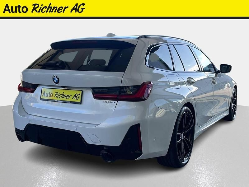 Gebraucht BMW 320e Shadowline 201 PS (147 kW) 2024 Weiss Kombi