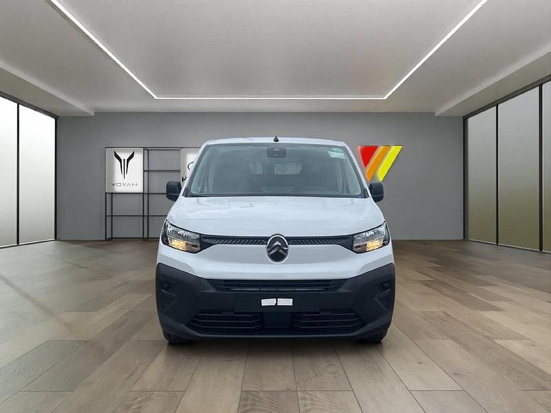 Neu Citroën e-Berlingo First 100 kW (136 PS) 2025 Van / Kleinbus