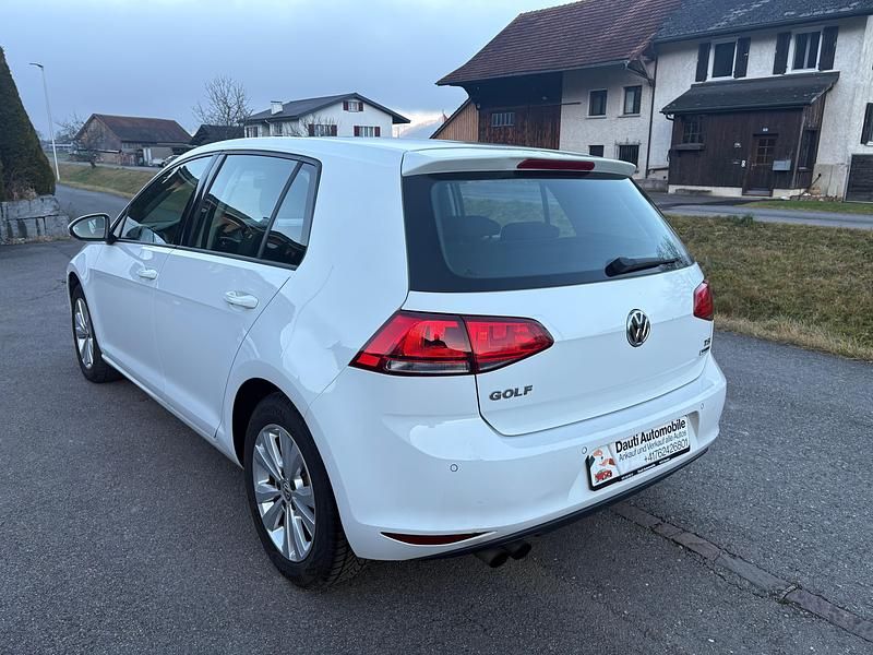 Gebraucht VW Golf VII Comfortline 125 PS (91 kW) 2015