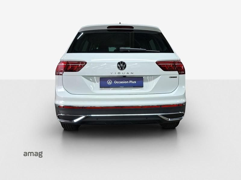 Gebraucht VW Tiguan Elegance 200 PS (147 kW) 2023 Pure white uni SUV