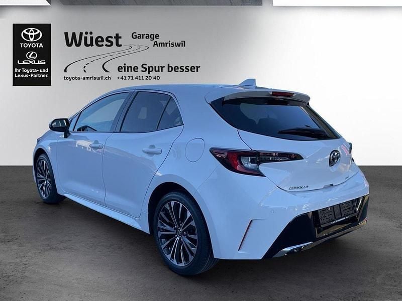 Gebraucht Toyota Corolla Trend 196 PS (144 kW) 2024 Weiss Limousine