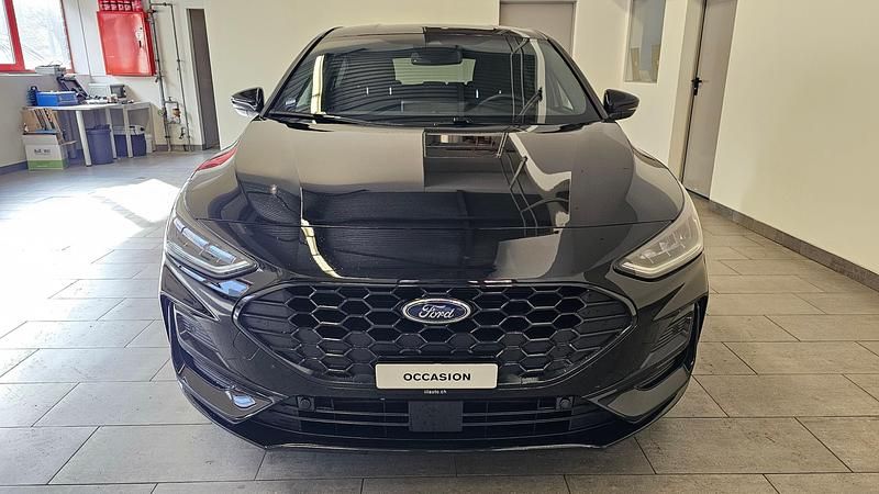 Gebraucht Ford Focus ST-Line X 155 PS (114 kW) 2023 Schwarz Limousine