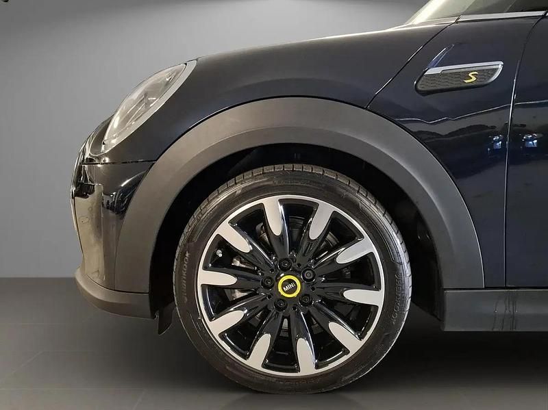 Gebraucht Mini Cooper SE 135 kW (184 PS) 2026 Schwarz Kleinwagen