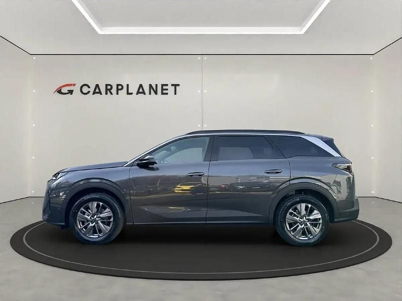 Neu Peugeot 5008 Allure Premium 145 PS (106 kW) 2026 Gray SUV