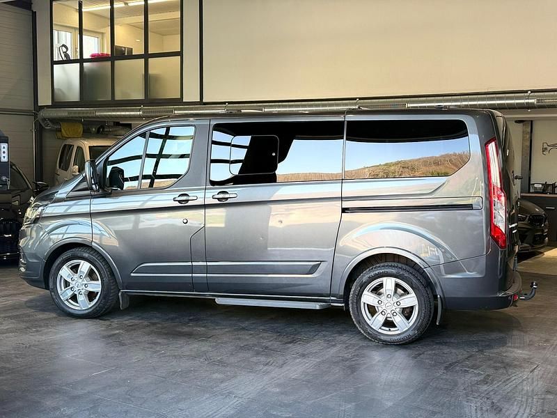 Gebraucht Ford Tourneo Custom Titanium 130 PS (95 kW) 2018 Van