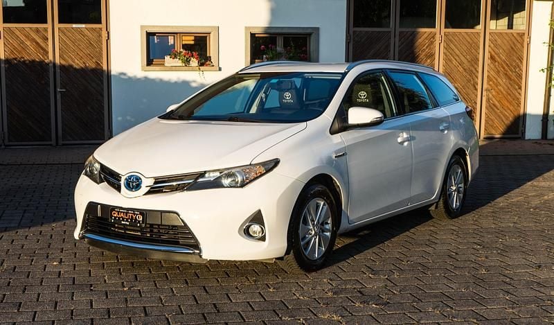 Gebraucht 2014 Toyota Auris Touring Sports Luna Kombi | CHF 8’999 (Etwas zu teuer) - Bild 1/4