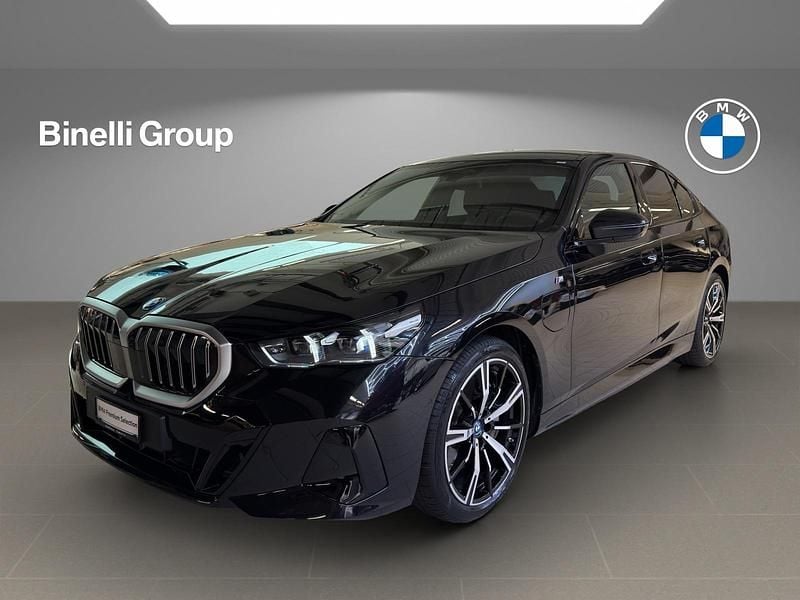 Schwarz Gebraucht 2024 BMW 550e M Sport Limousine | CHF 75’900 (Guter Preis) - Bild 1/4