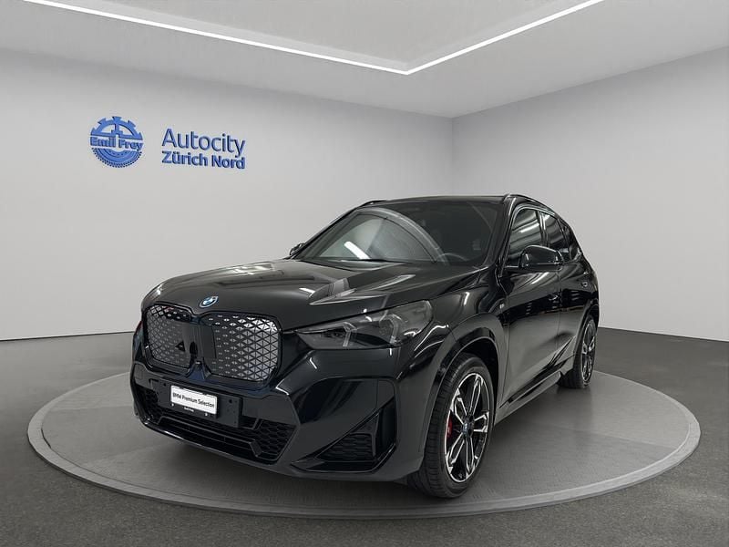 Gebraucht BMW iX1 Comfort Edition 225 kW (306 PS) 2024 Schwarz SUV