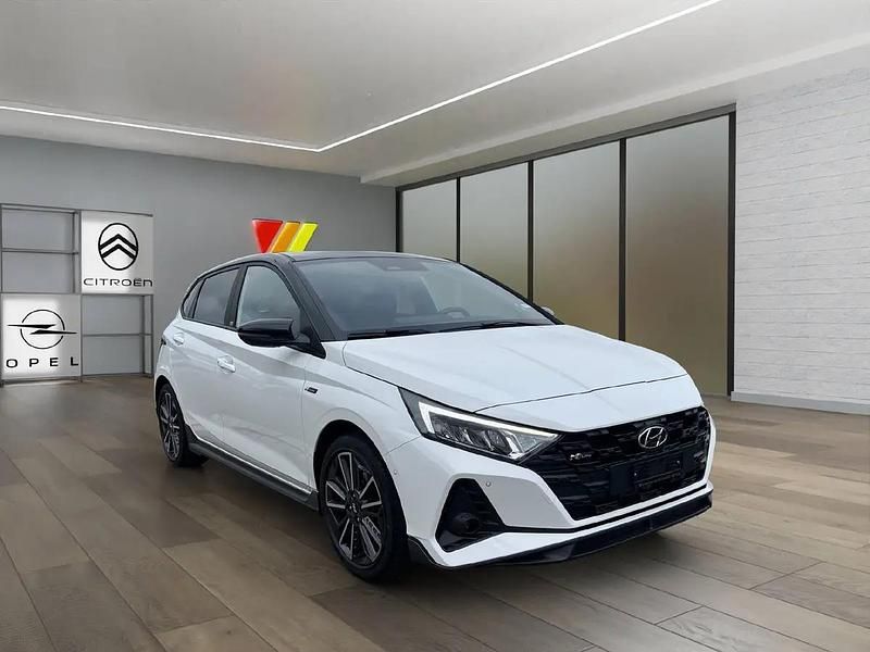 Gebraucht Hyundai i20 N Line 120 PS (88 kW) 2025 Weiss Kleinwagen