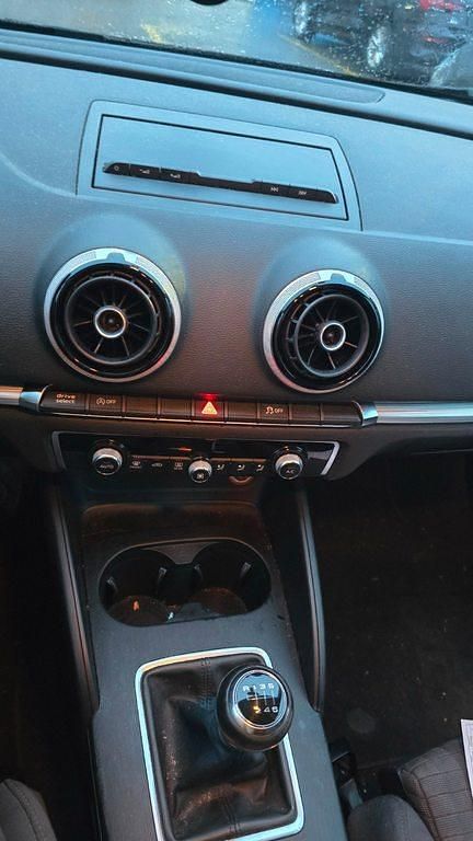 Gebraucht Audi A3 Attraction 122 PS (89 kW) 2013 Limousine