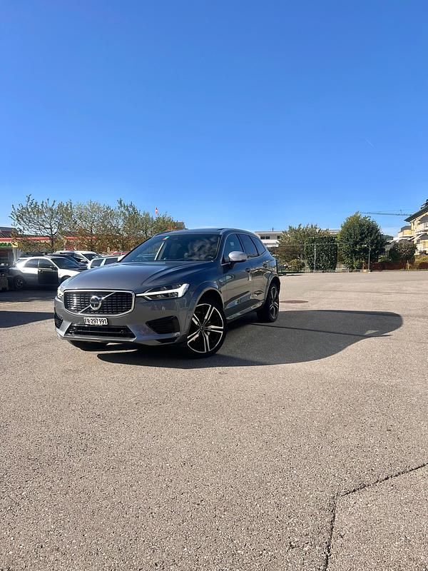 Gebraucht 2017 Volvo XC60 R-Design SUV | CHF 20’500 (Fairer Preis) - Bild 1/4