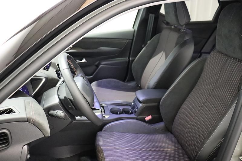 Gebraucht DS Automobiles DS3 130 PS (95 kW) 2024 Grau SUV