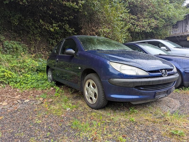 Gebraucht 1999 Peugeot 206 | CHF 2’100 (Fairer Preis) - Bild 1/4