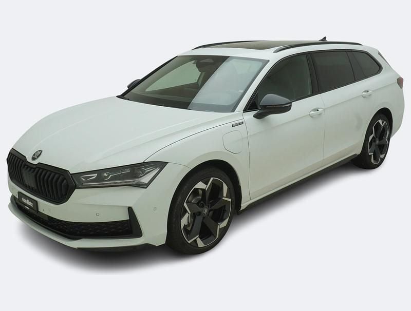 Neu Skoda Superb SportLine 204 PS (150 kW) 2025 Weiss Kombi