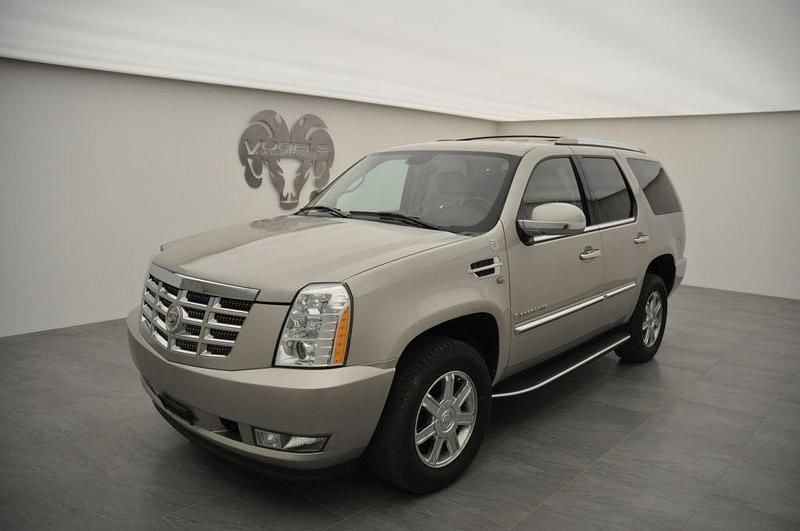 Gebraucht Cadillac Escalade 409 PS (300 kW) 2009 Grau SUV