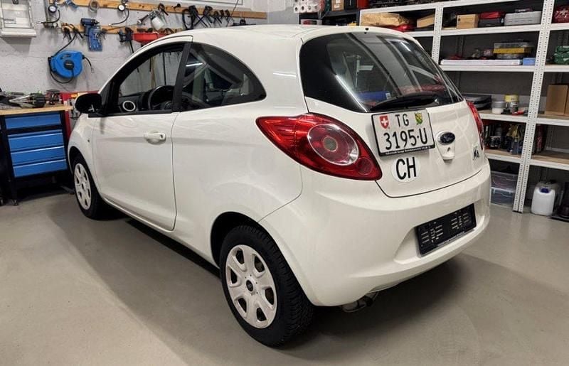 Gebraucht Ford Ka Trend 69 PS (50 kW) 2015 Limousine