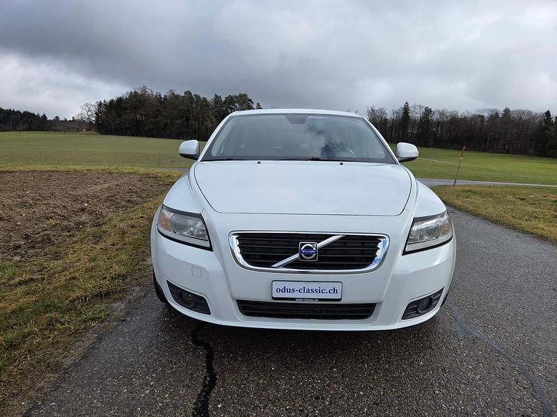 Gebraucht Volvo V50 Kinetic 109 PS (80 kW) 2010 Kombi