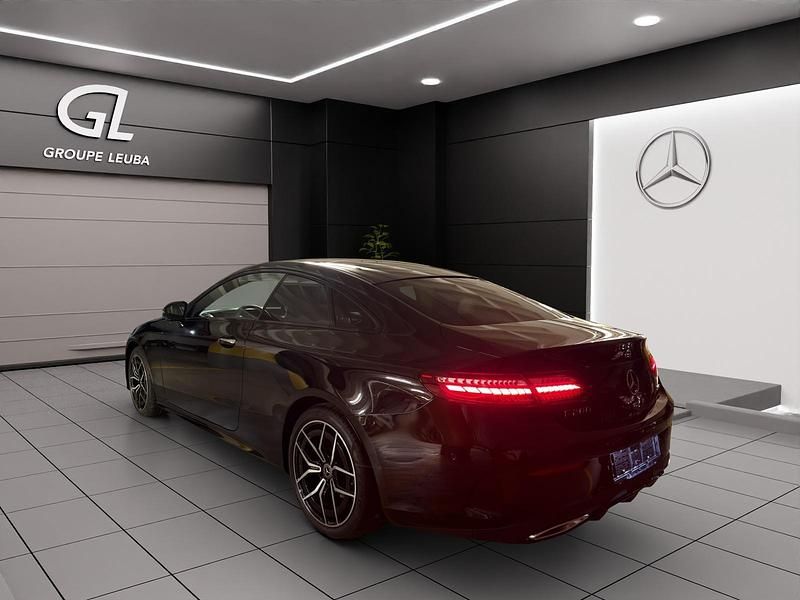 Gebraucht Mercedes E200 AMG line 197 PS (144 kW) 2024 Schwarz Coupé