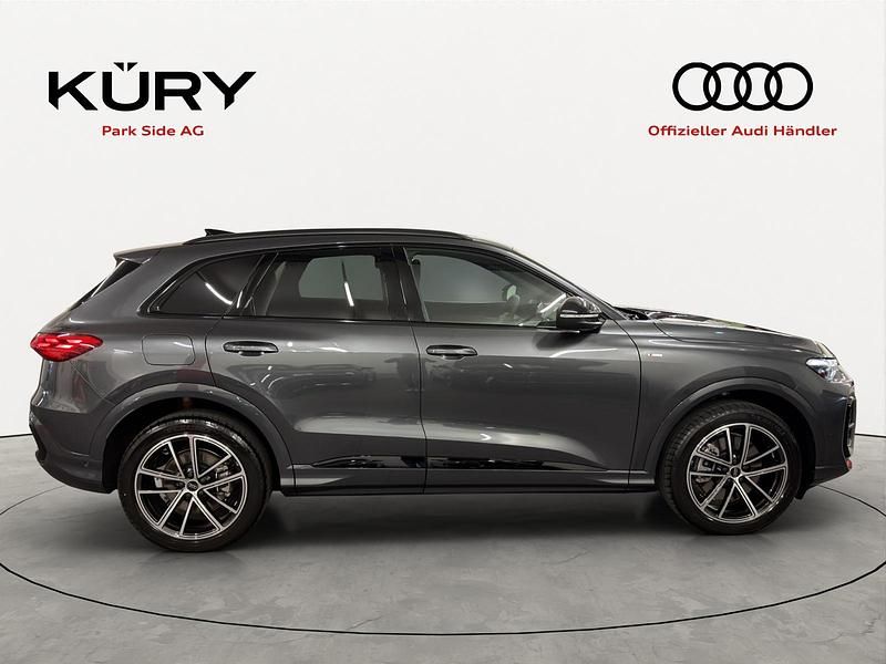 Neu Audi Q5 Comfort 204 PS (150 kW) 2026 Grau SUV