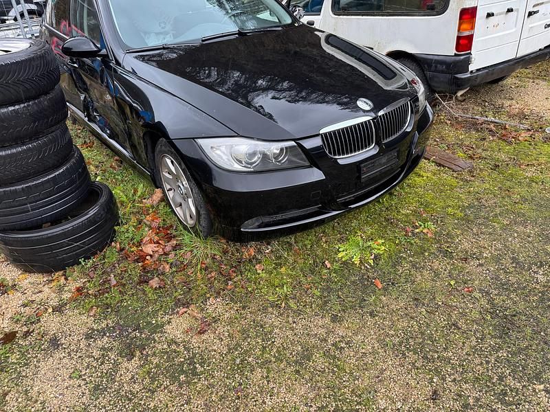 Gebraucht 2006 BMW 325 | CHF 1’500 - Bild 1/4