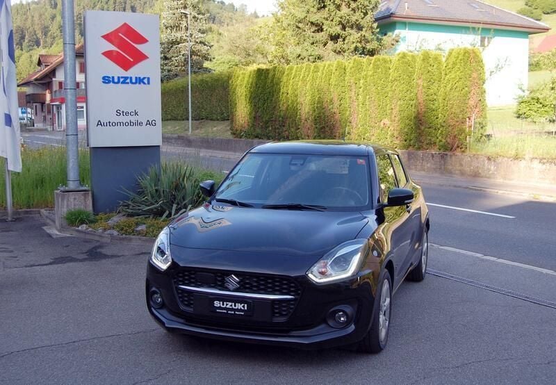 Gebraucht Suzuki Swift 83 PS (61 kW) 2023 Schwarz Kleinwagen