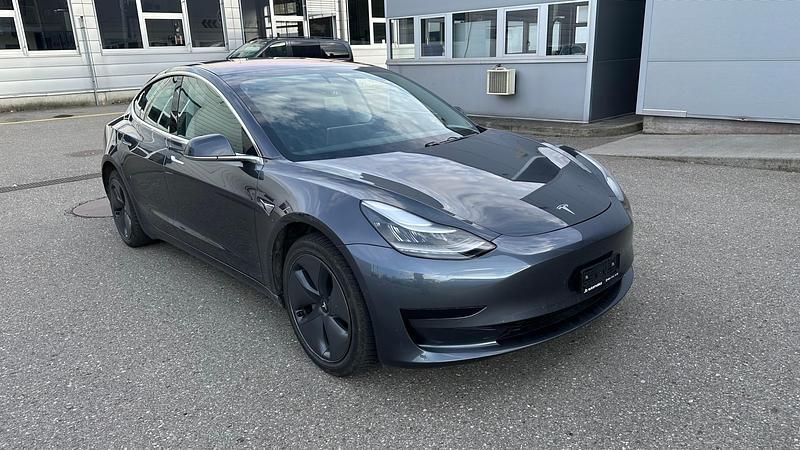 Gebraucht 2019 Tesla Model 3 Limousine | CHF 19’980 (Teuer) - Bild 1/4
