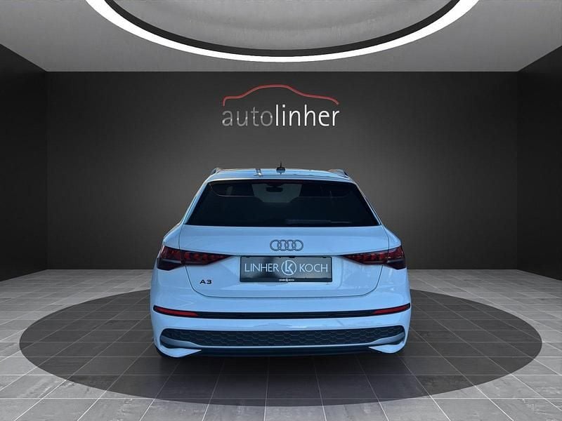 Gebraucht Audi A3 Ambiente 116 PS (85 kW) 2024 Limousine