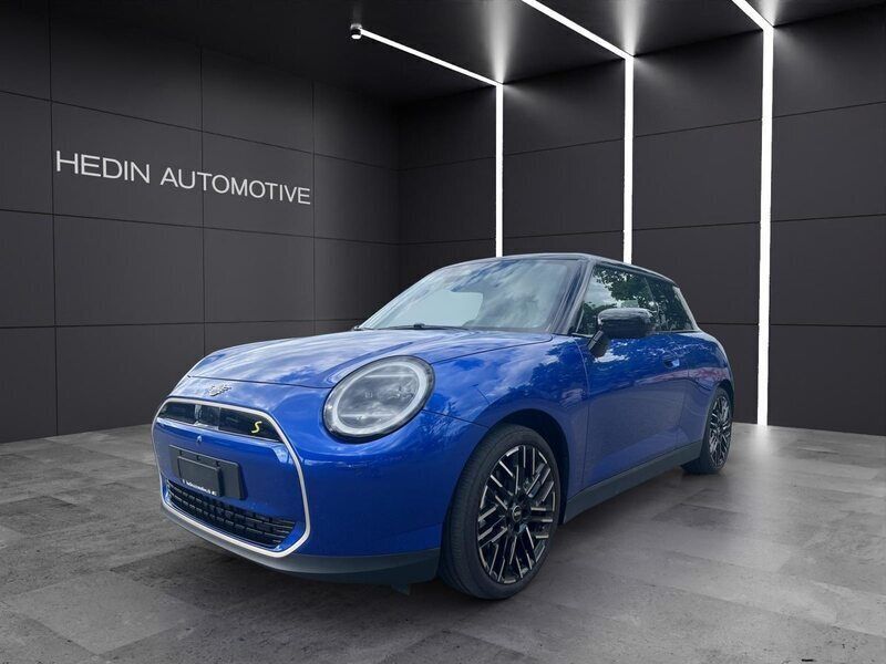 Blau Gebraucht 2024 Mini Cooper SE Kleinwagen | CHF 33’900 - Bild 1/4